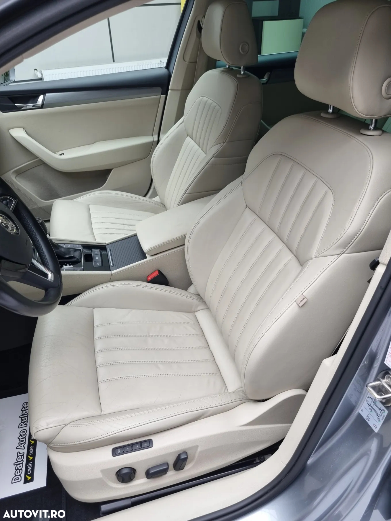 Skoda Superb 2.0 TDI DSG Style - 10