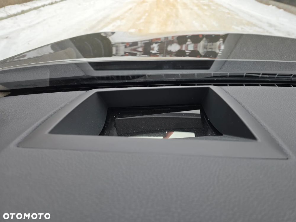 BMW Seria 7 750d xDrive Blue Performance Edition Exclusive - 34
