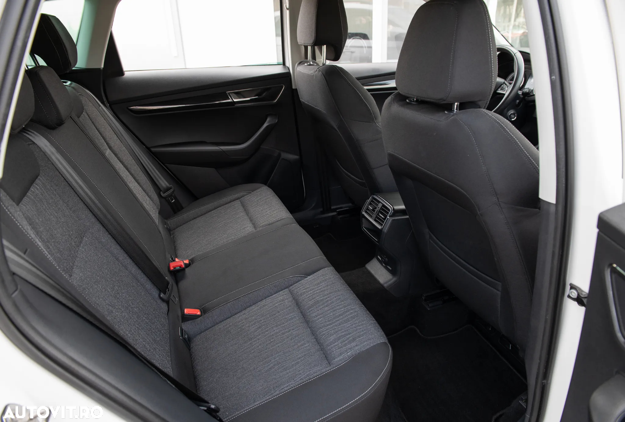 Skoda Karoq 2.0 TDI 4X4 DSG Ambition - 36