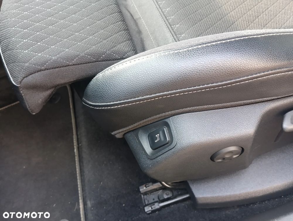 Opel Grandland X 1.5 D Start/Stop Business Edition - 16