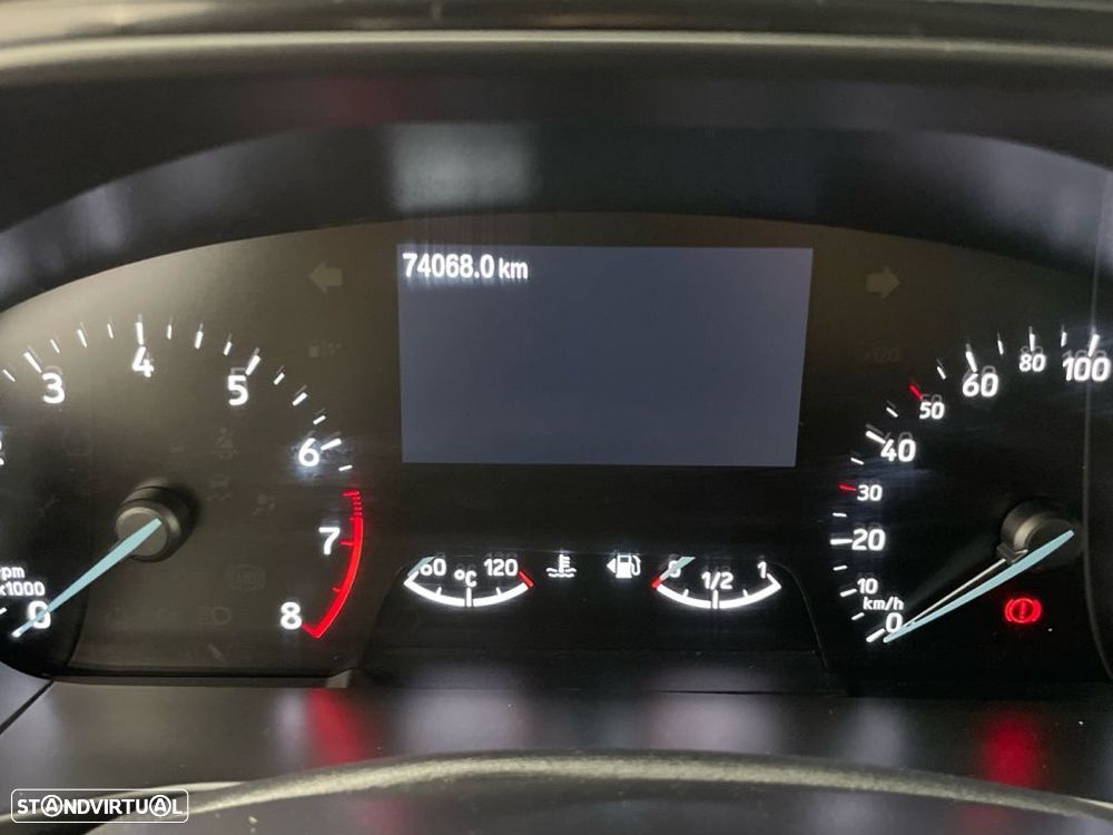 Ford Focus 1.0 EcoBoost MHEV ST-Line - 9