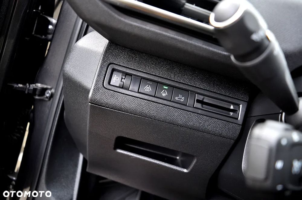 Peugeot 5008 BlueHDi 180 EAT8 Roadtrip - 40