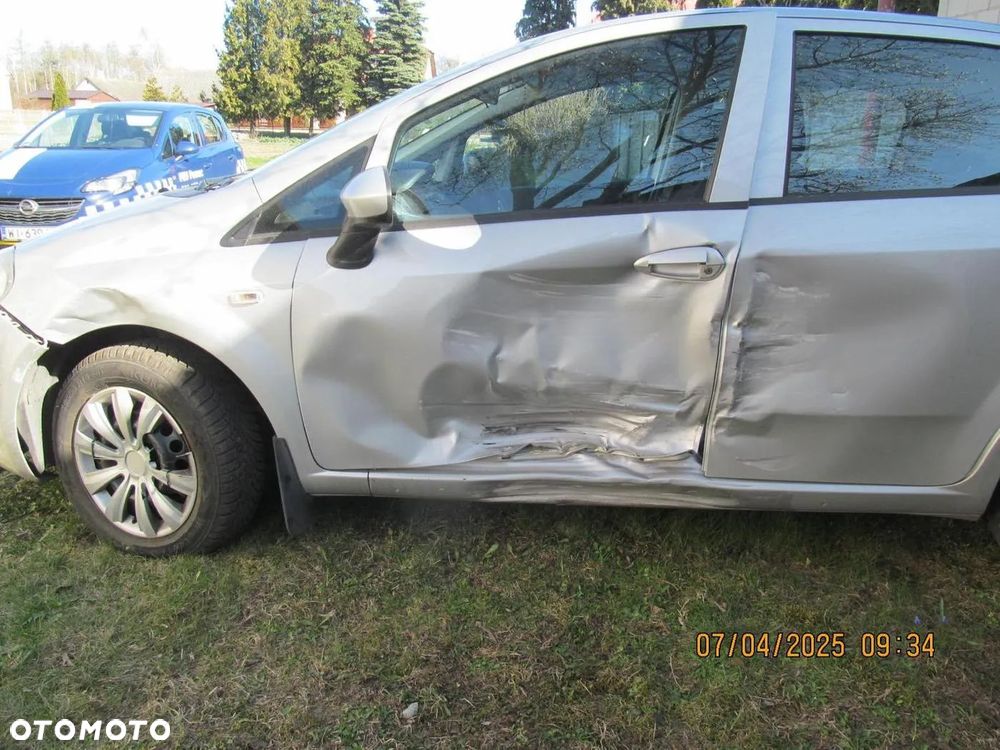 Fiat Punto 1.4 Easy Pakiet Easy Plus S&S - 8