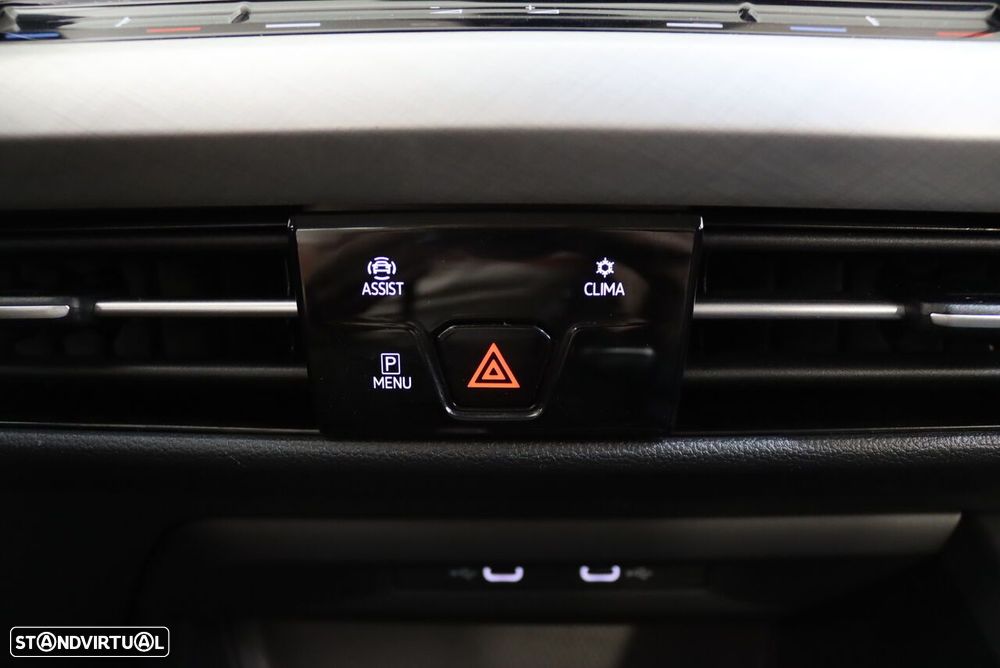 VW Golf 2.0 TDI Life - 34