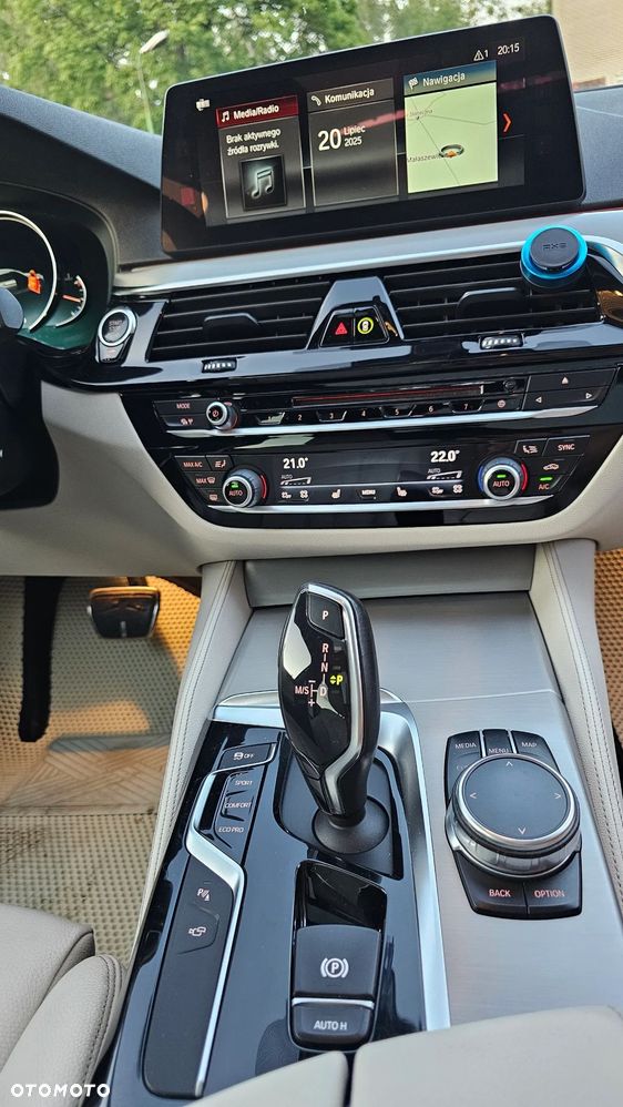 BMW Seria 5 520d xDrive - 16