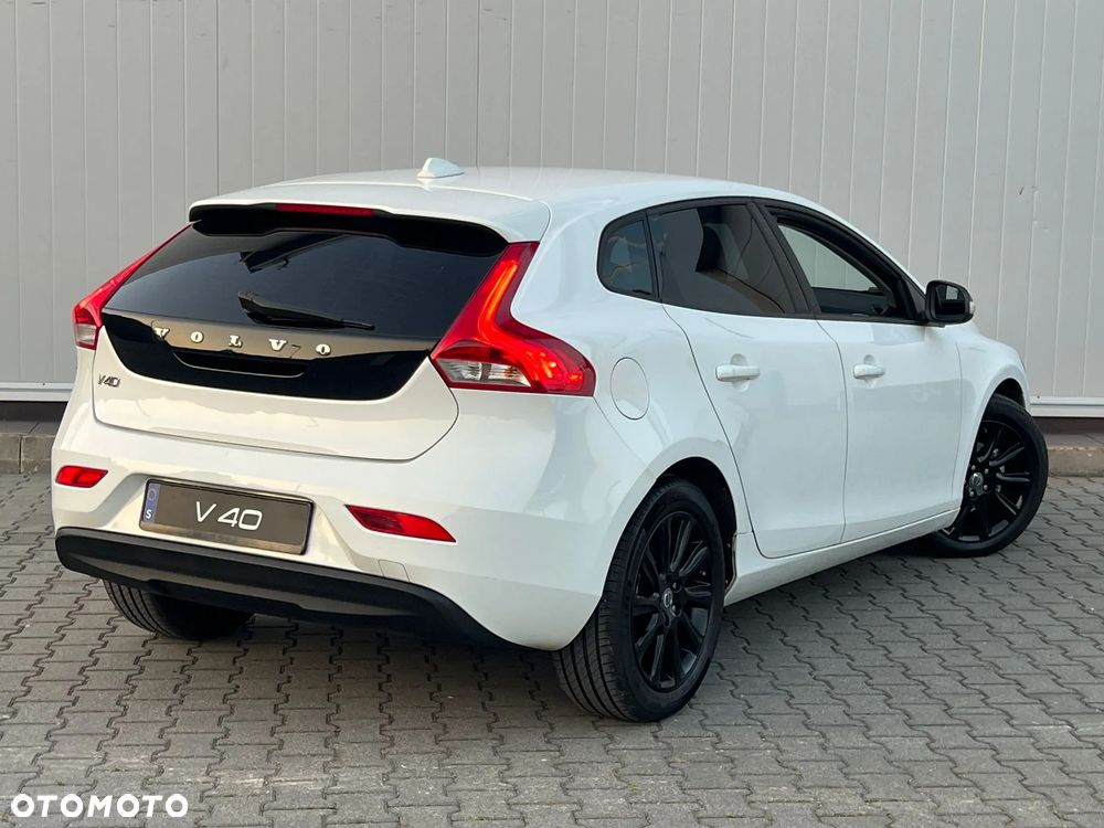 Volvo V40 - 10