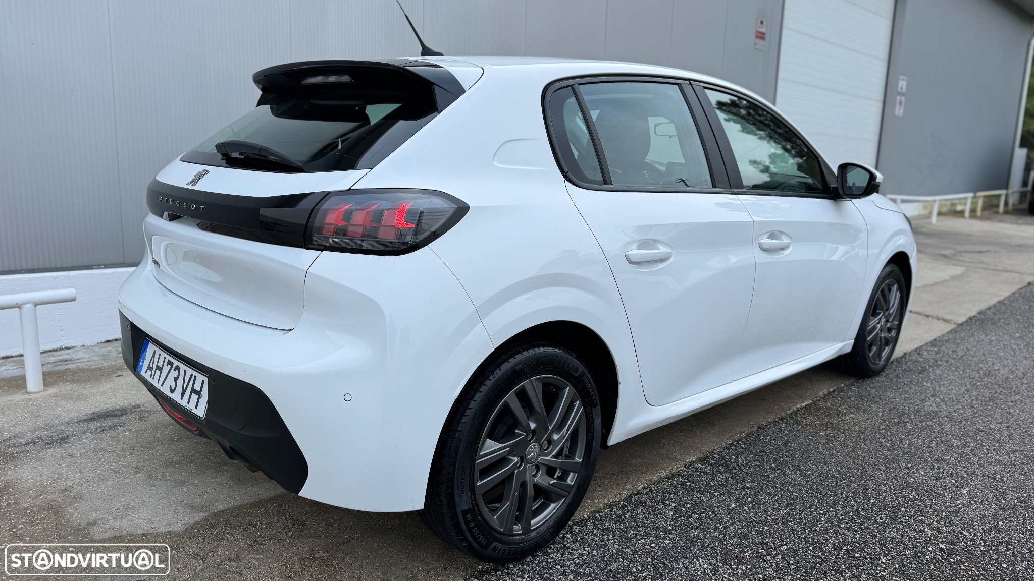 Peugeot 208 1.2 PureTech Active Pack - 7