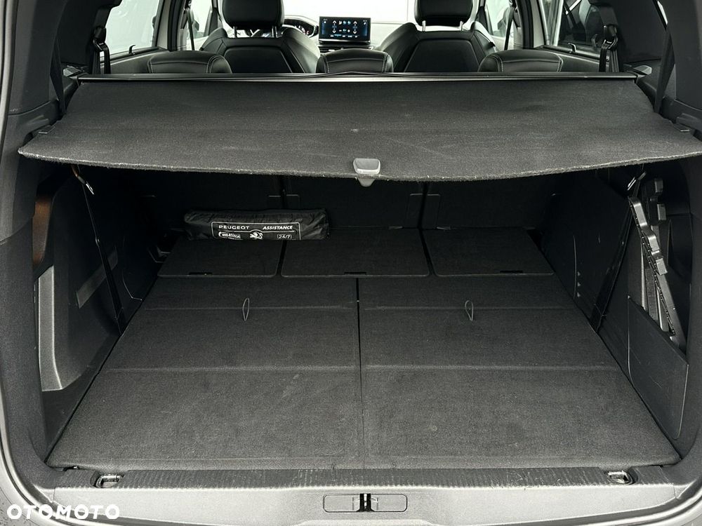 Peugeot 5008 - 13