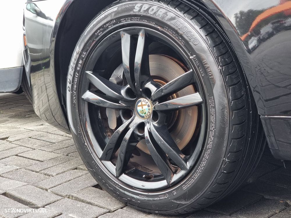 Alfa Romeo 159 Sportwagon 1.9 JTDm 16V Sportiva+ - 20