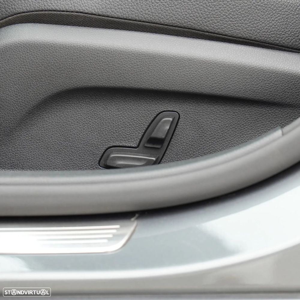Mercedes-Benz C 220 — fotografia 26