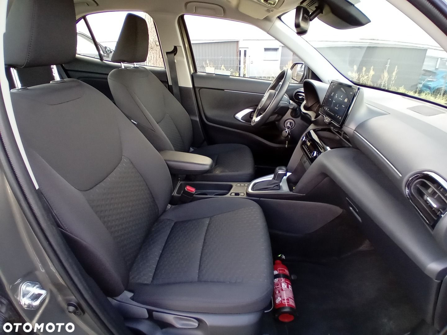 Toyota Yaris Cross Hybrid 1.5 Comfort - 29