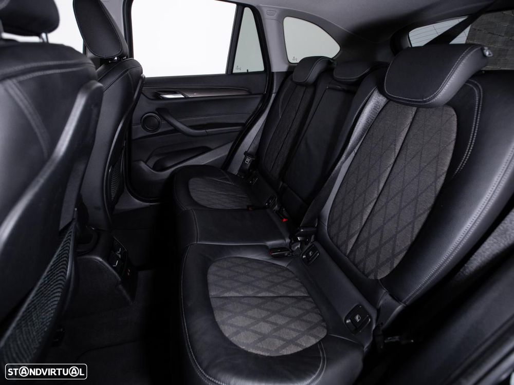BMW X1 - 11