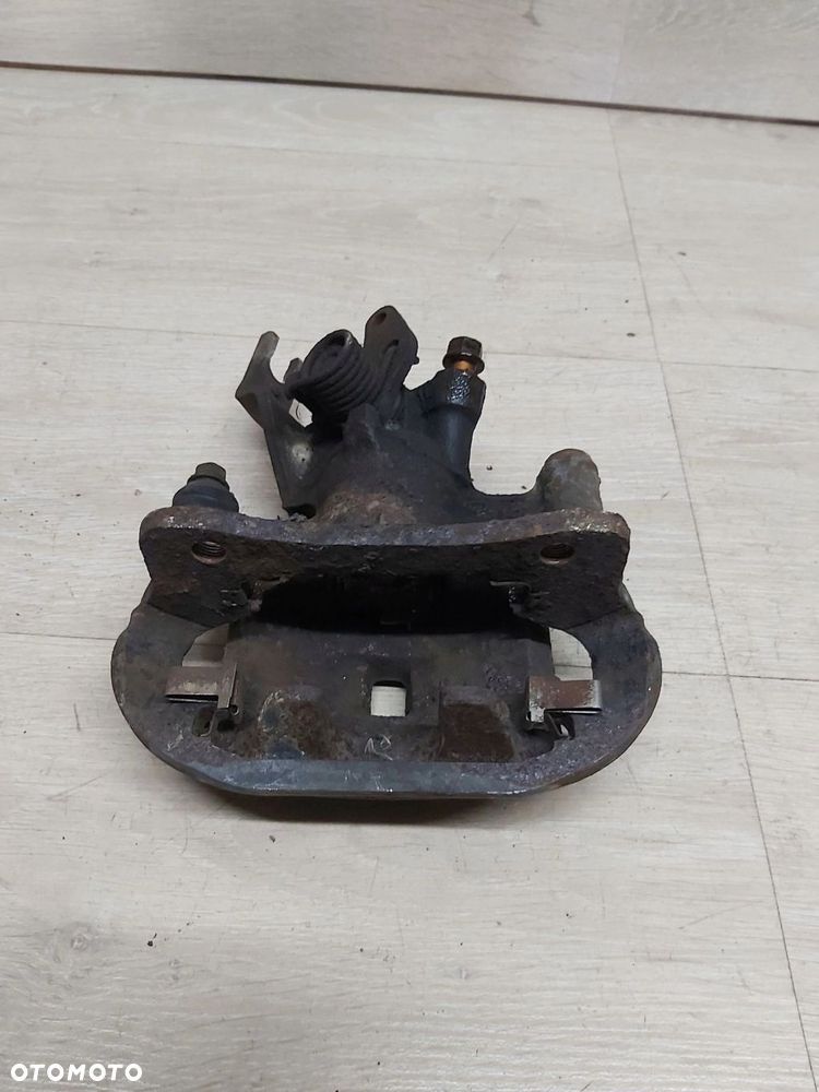 Toyota MR2 zzw30 1,8 vvti zacisk jarzmo prawy tył - 2