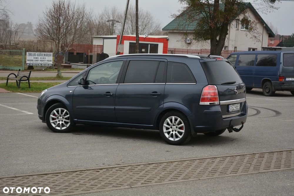 Opel Zafira - 15