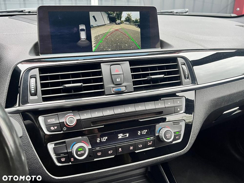 BMW Seria 1 118i M Sport Shadow - 32