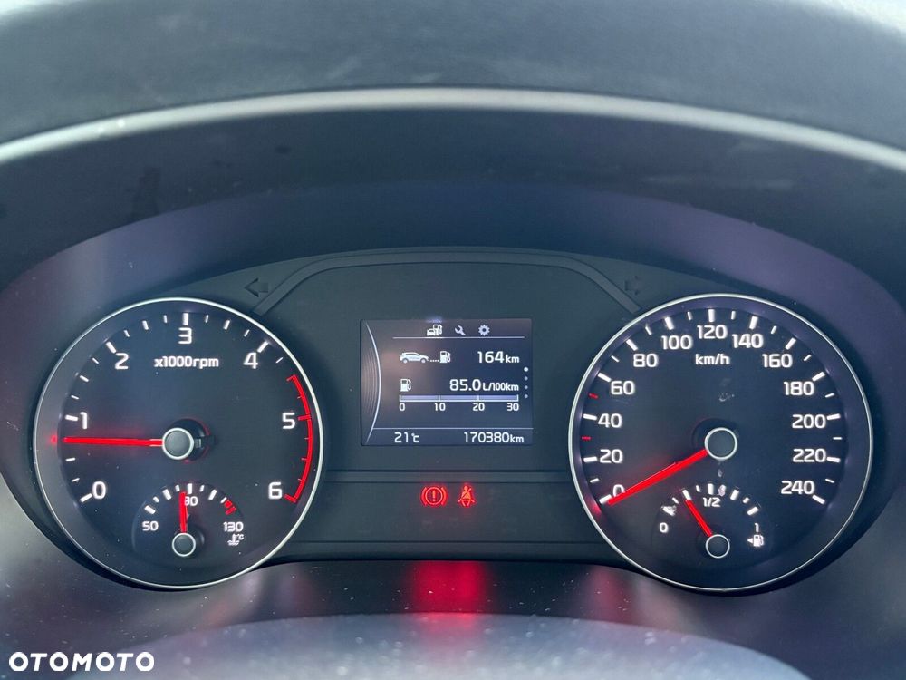 Kia Sportage - 16