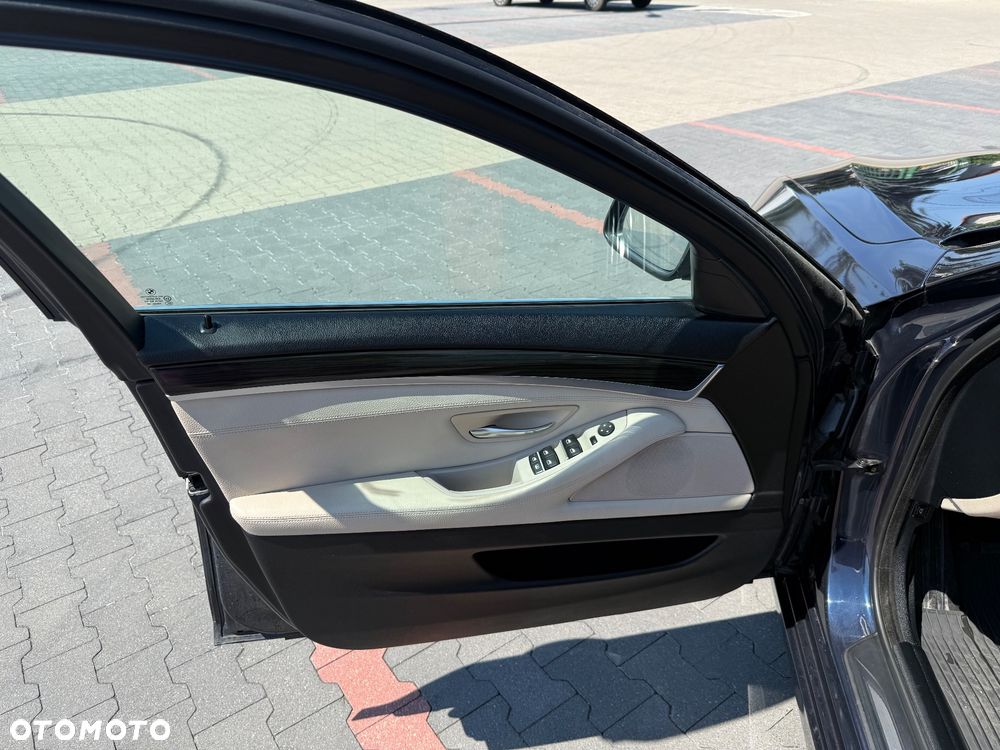BMW Seria 5 520d - 20
