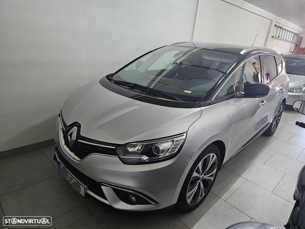 Renault Grand Scénic - 1
