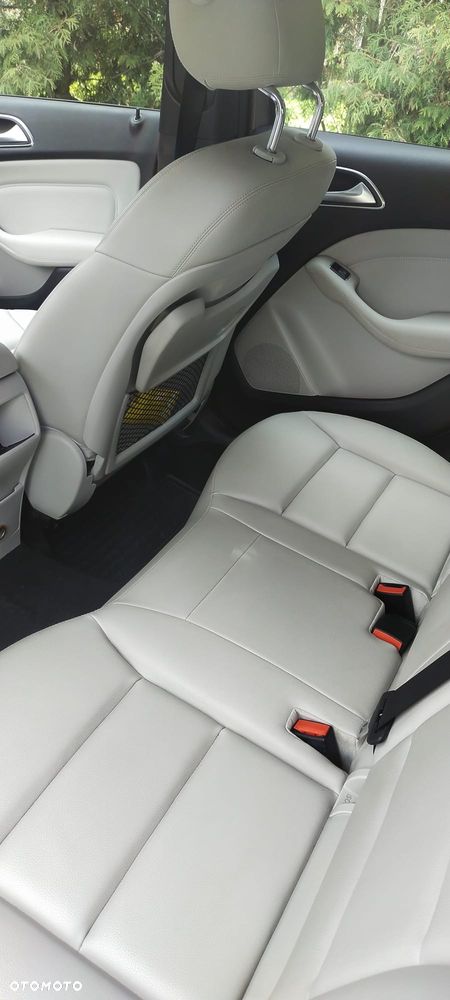 Mercedes-Benz Klasa B 200 CDI (BlueEFFICIENCY) 7G-DCT - 17