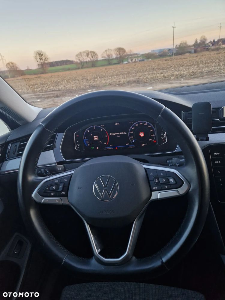 Volkswagen Passat Variant 2.0 TDI DSG (BlueMotion Technology) Comfortline - 15