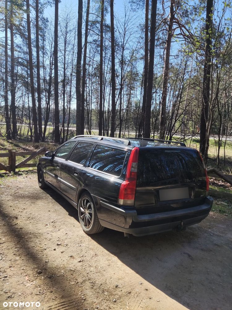 Volvo V70 2.5 T Optima - 1
