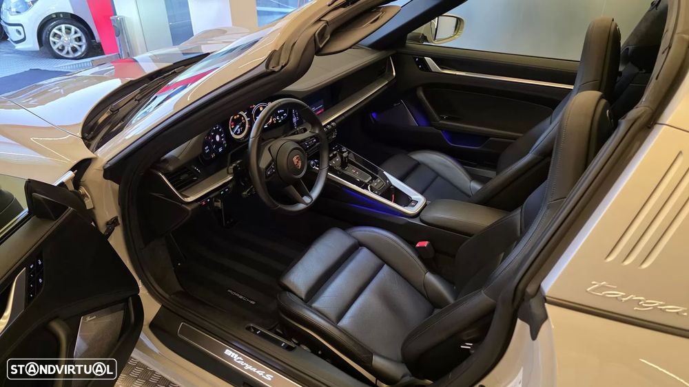 Porsche 911 (992) Targa 4S PDK - 6
