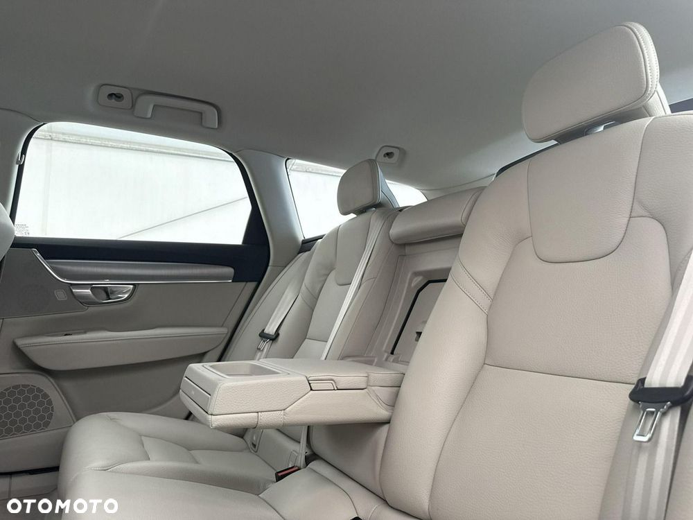 Volvo V90 - 19