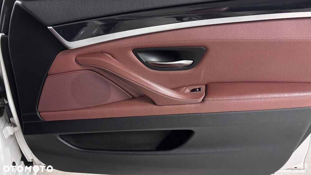 BMW Seria 5 - 38