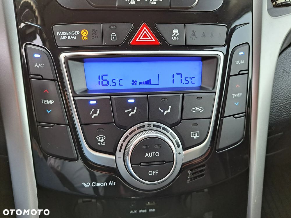 Hyundai i30 1.6 CRDi Comfort - 17