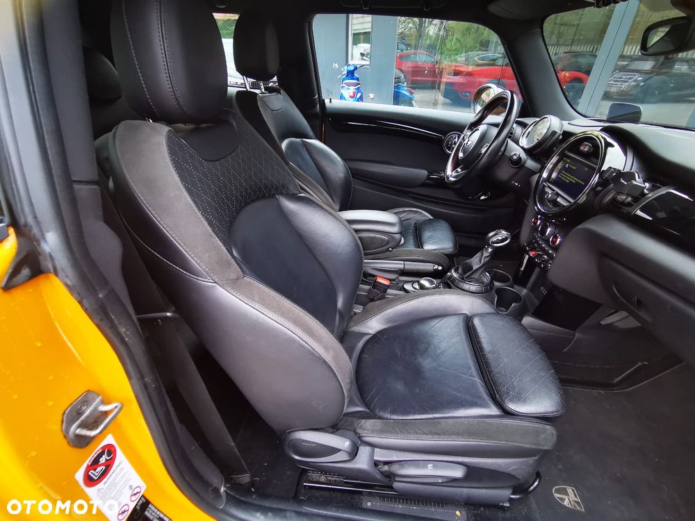 MINI Cooper Standard - 14