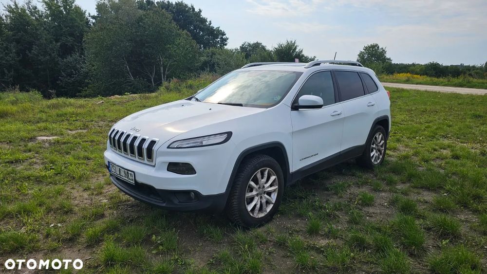 Jeep Cherokee - 1