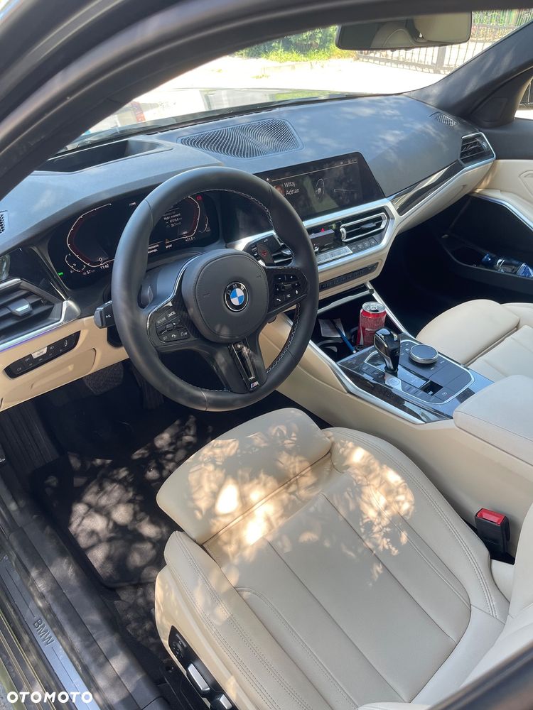 BMW Seria 3 330i M Sport - 11