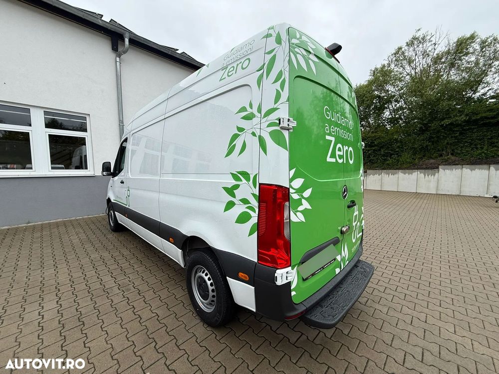 Mercedes-Benz eSprinter - 5