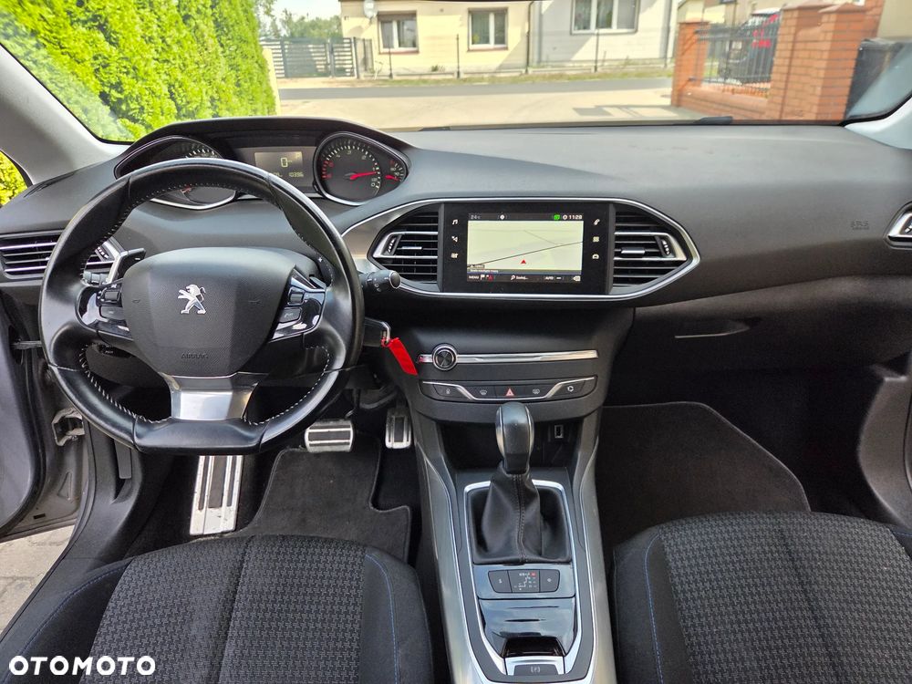 Peugeot 308 BlueHDi FAP 130 EAT6 Stop & Start Active - 10