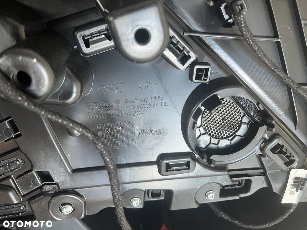 AUDI A3 8Y TAPICERKA BOCZEK DRZWI LEWY TYL 8Y0867317 - 3