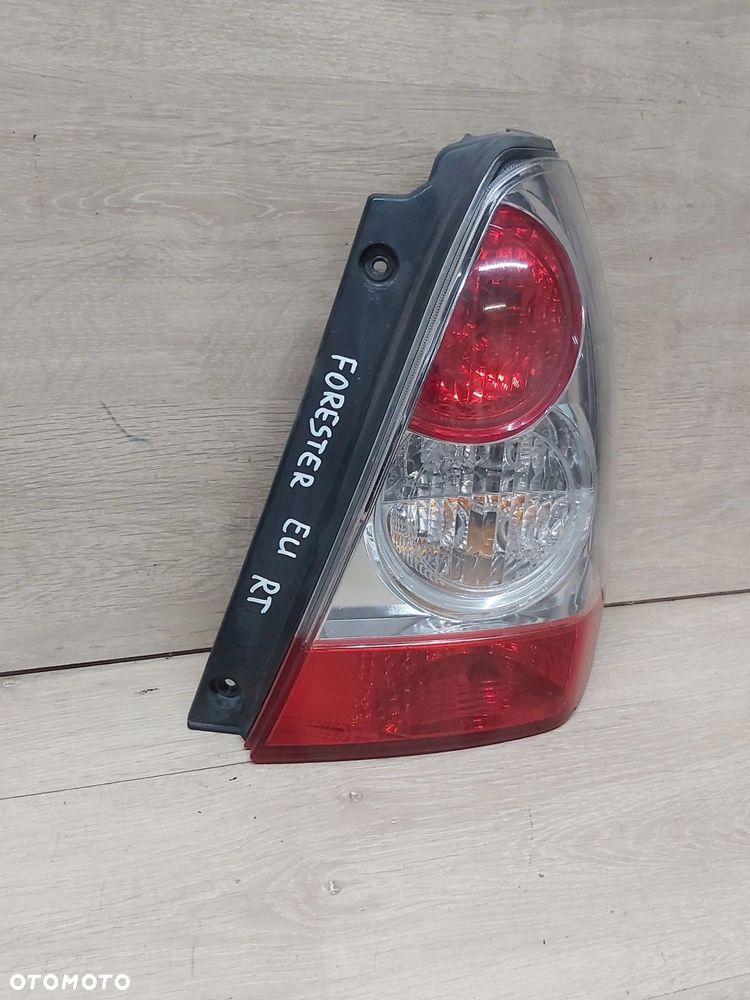 Subaru Forester II SG 2,0 Lift lampa prawy tył - 2