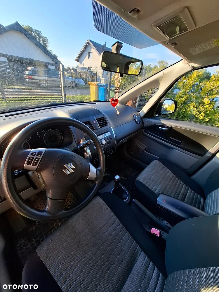 Suzuki SX4 1.6 Comfort 4WD - 8