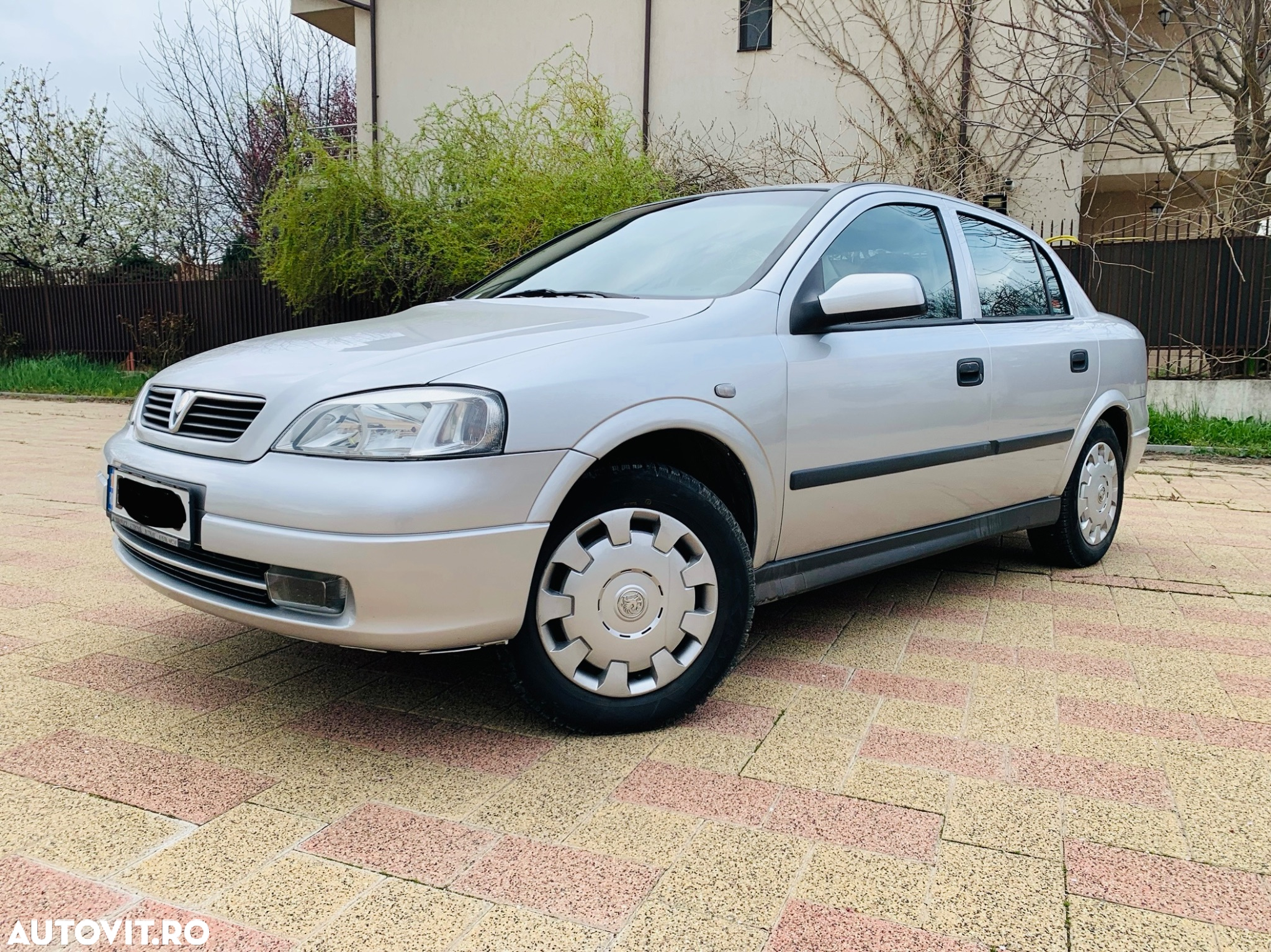 Opel Astra 1.4i Enjoy - 11