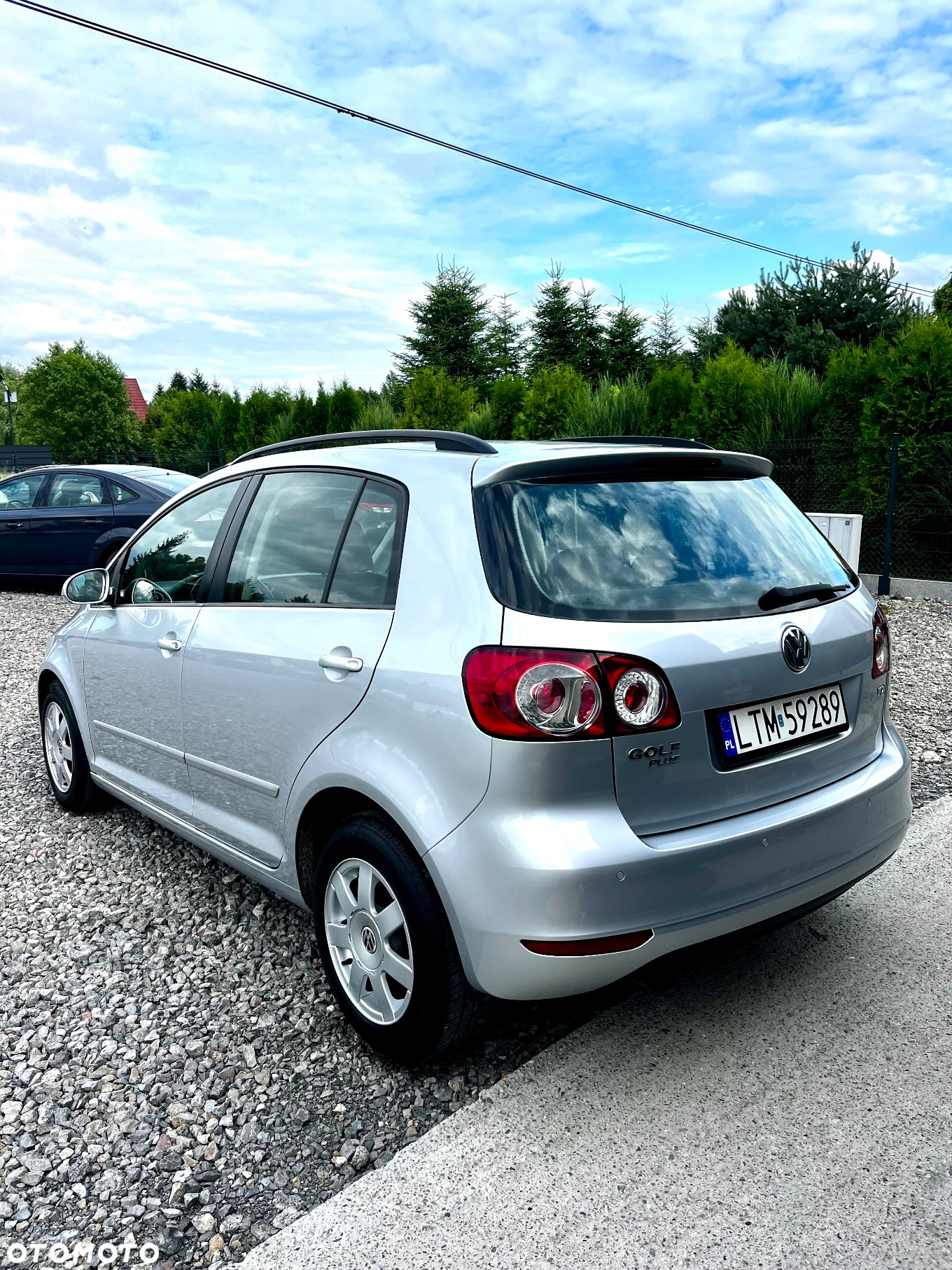 Volkswagen Golf Plus 1.6 TDI BlueMot Comfortline - 6