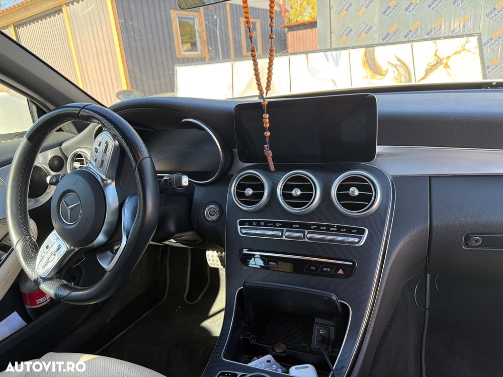 Mercedes-Benz C 180 Cabrio 9G-TRONIC AMG Line Plus - 11