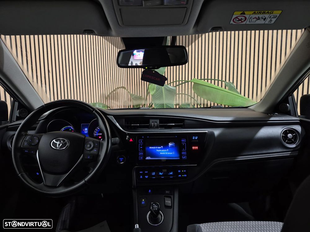 Toyota Auris 1.8 HSD Exclusive - 29