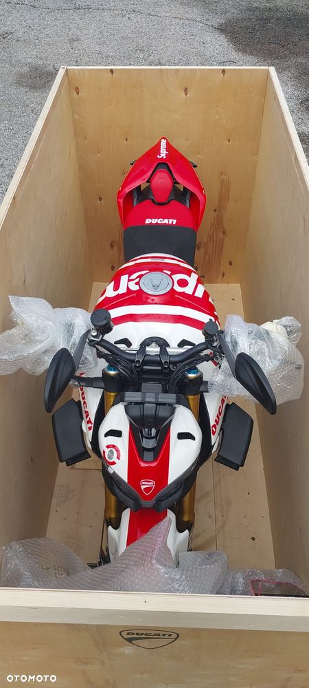 Ducati Streetfighter V4 - 28