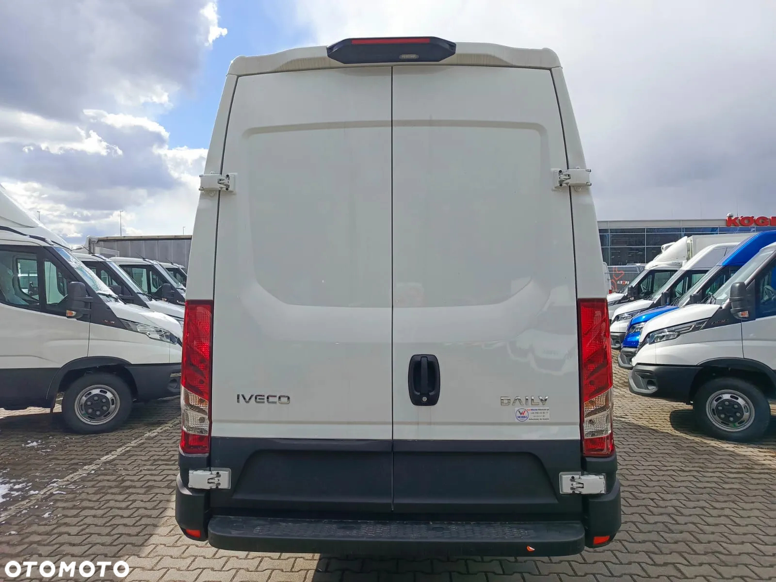 Iveco Daily / Pewny partner w biznesie ! - 13