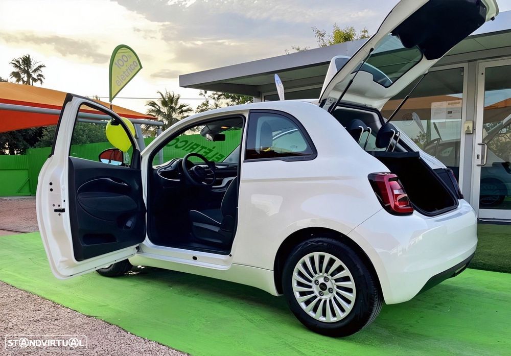 Fiat 500e Action - 23