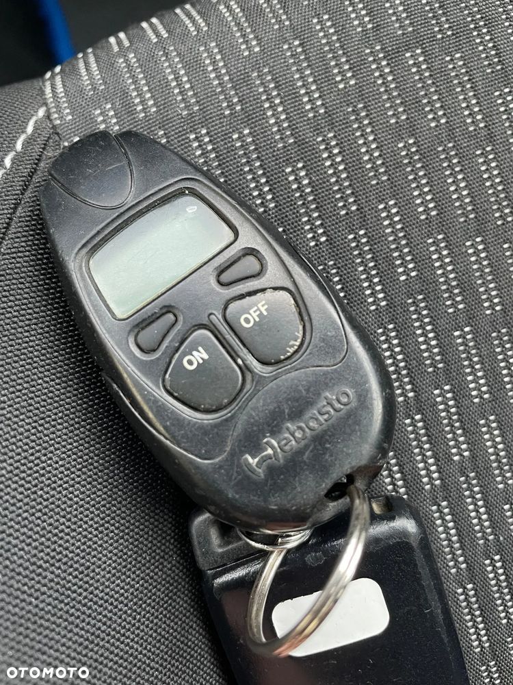 Toyota Auris 1.8 HSD Luna - 18