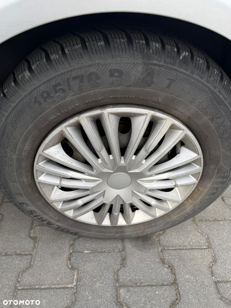 Opel Corsa 1.0 12V Essentia - 4