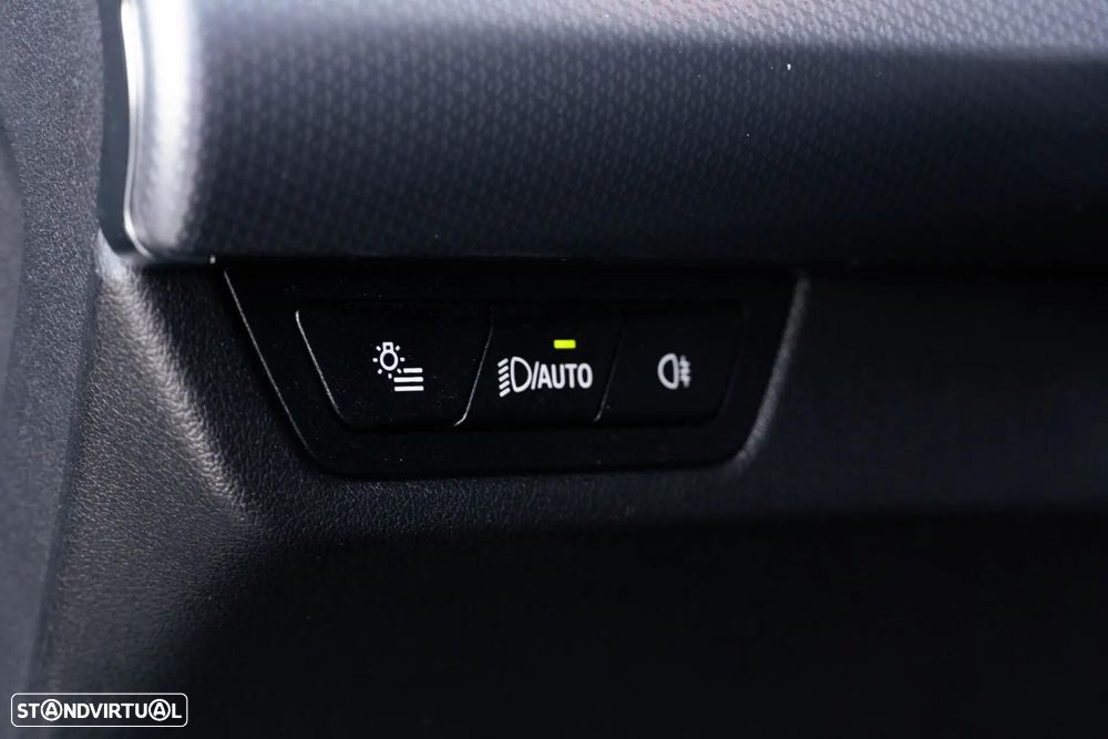 BMW iX2 eDrive20 Pack Desportivo M Pro - 43