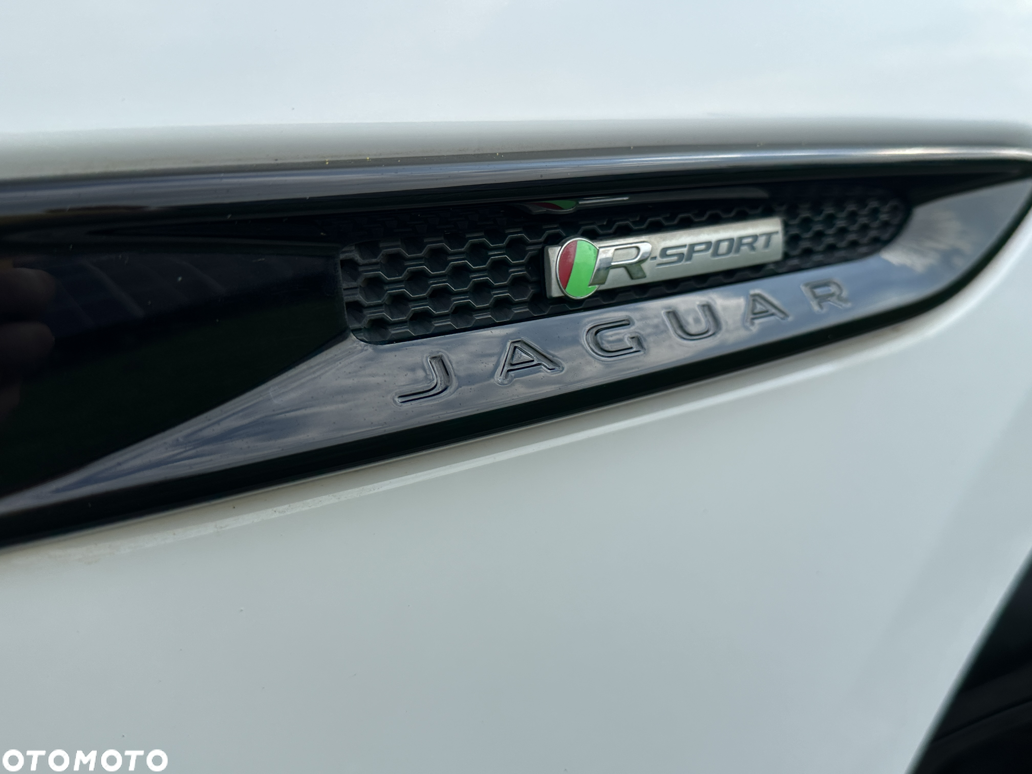 Jaguar F-Pace 2.0 i4D AWD R-Sport - 21