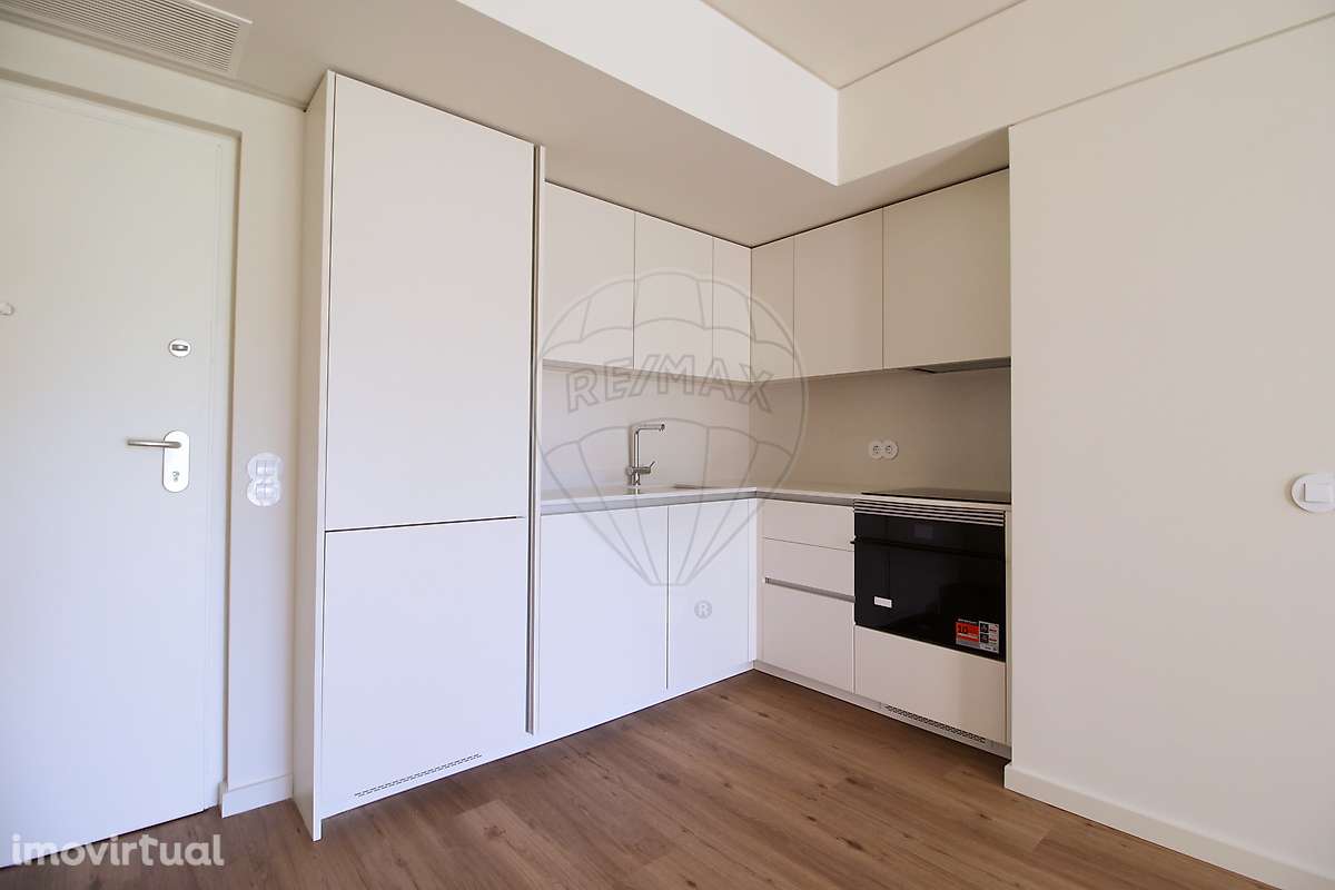 Apartamento T1 para arrendamento - Grande imagem: 2/19