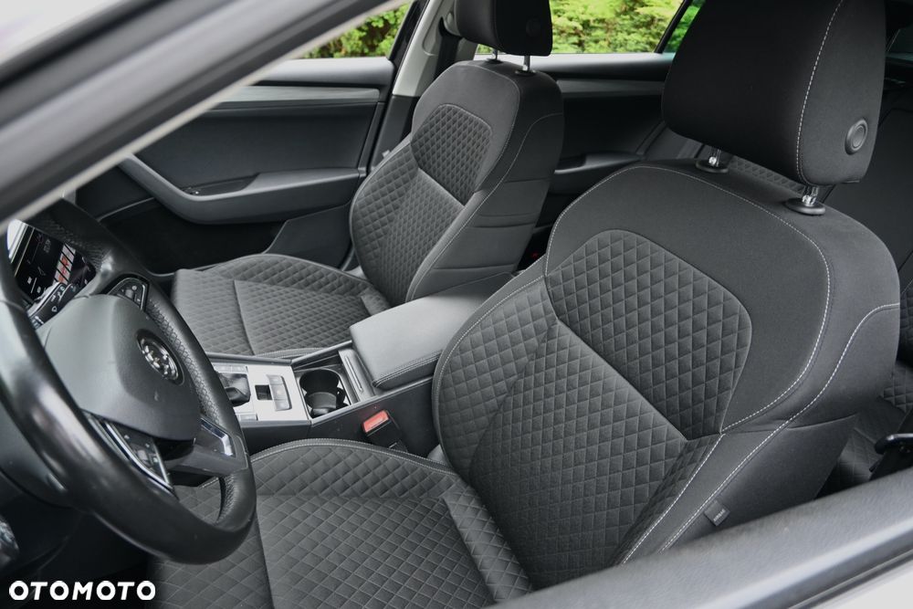 Skoda Superb 2.0 TDI SCR Sportline DSG - 26
